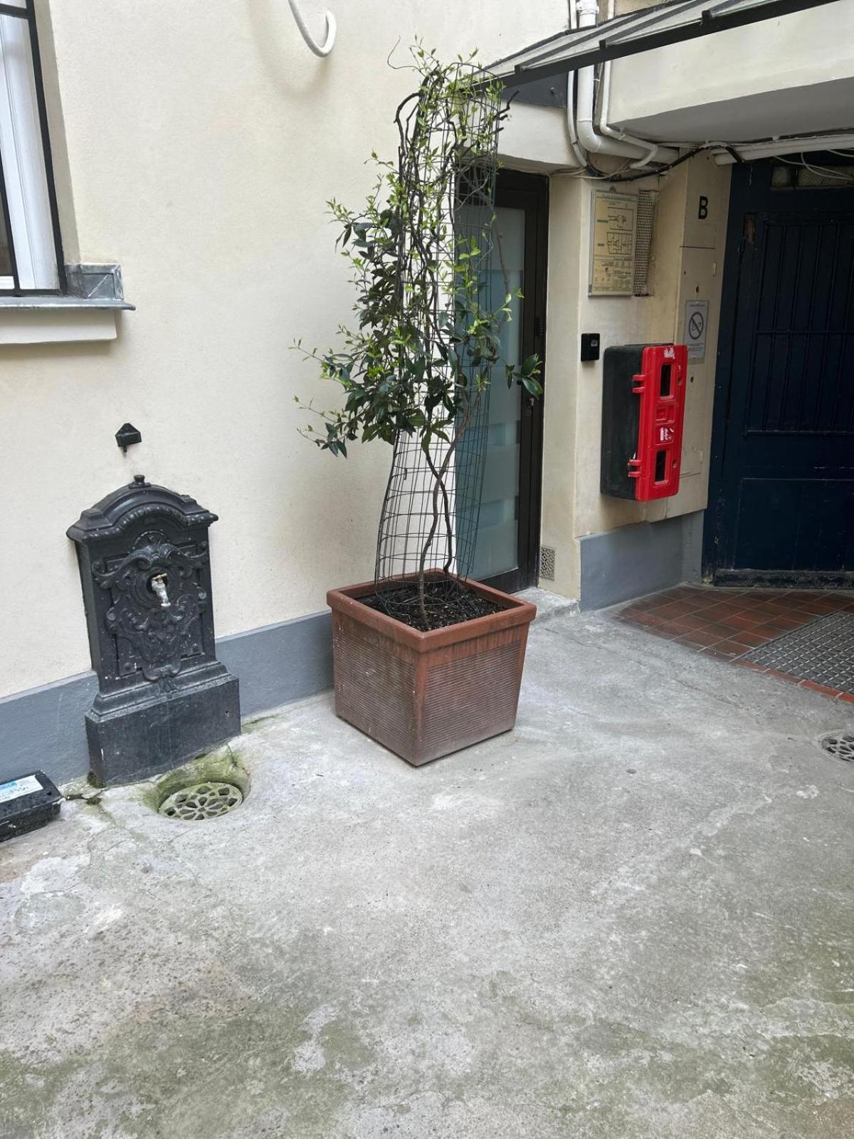 Joli Studio Rue De Nazareth Paris Exterior photo